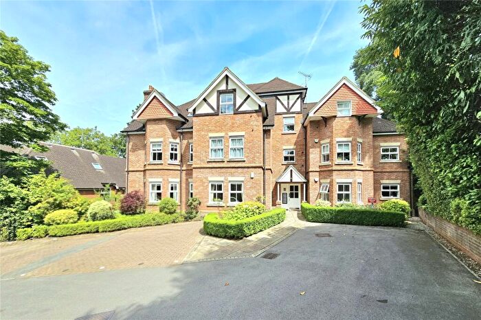 2 Bedroom Flat For Sale In Wayewood Lodge, Branksome Park Road, Camberley, Surrey, GU15