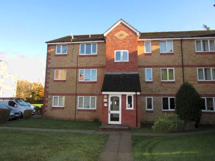 1 Bedroom Flat To Rent In Prestatyn Close, Stevenage, Hertfordshire, SG1