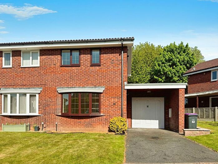 2 Bedroom Semi Detached House To Rent In Arrow Road, Telford, TF5