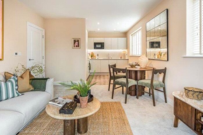 1 Bedroom Flat For Sale In Plot Winterbrook Meadows, Wallingford, OX10