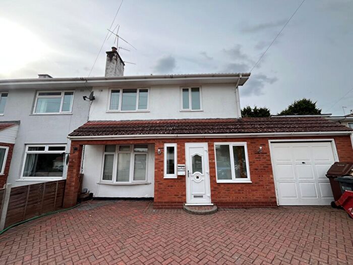 3 Bedroom House To Rent In Elmdon Close, Solihull, B92