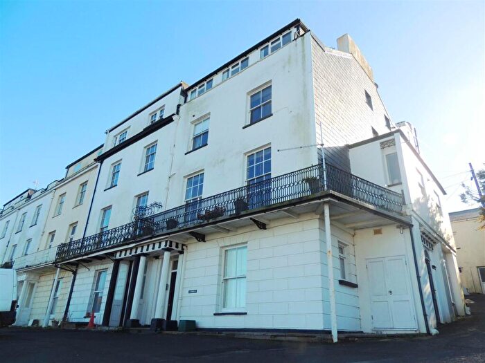 1 Bedroom Flat For Sale In Apt Ashmour House, EX34