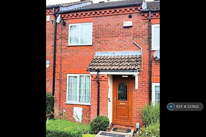2 Bedroom Terraced House To Rent In Ormsby Close, Luton, LU1