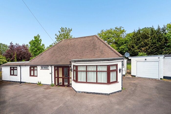 3 Bedroom Bungalow To Rent In Rickmansworth Road, Pinner, HA5