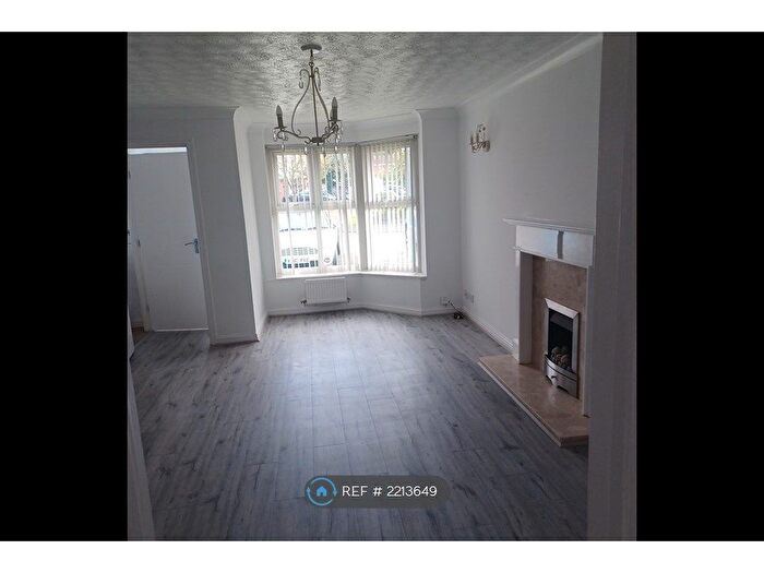 4 Bedroom Semi-Detached House To Rent In Harvard Grove, Prescot, L34