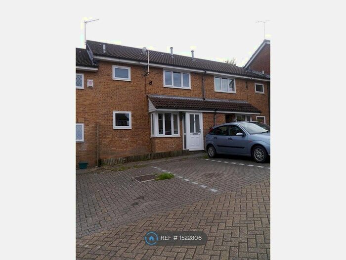 1 Bedroom Terraced House To Rent In Chantry Mews, Basingstoke, RG22
