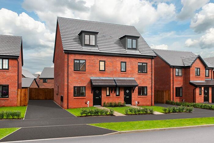 4 Bedroom Semi-Detached House For Sale In Caddie Road Salford Greater Manchester, M38