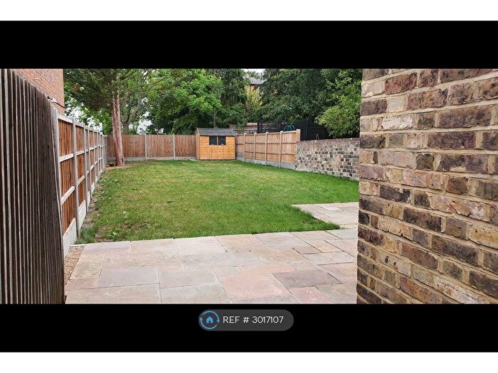 1 Bedroom Flat To Rent In Baring Road, London, SE12