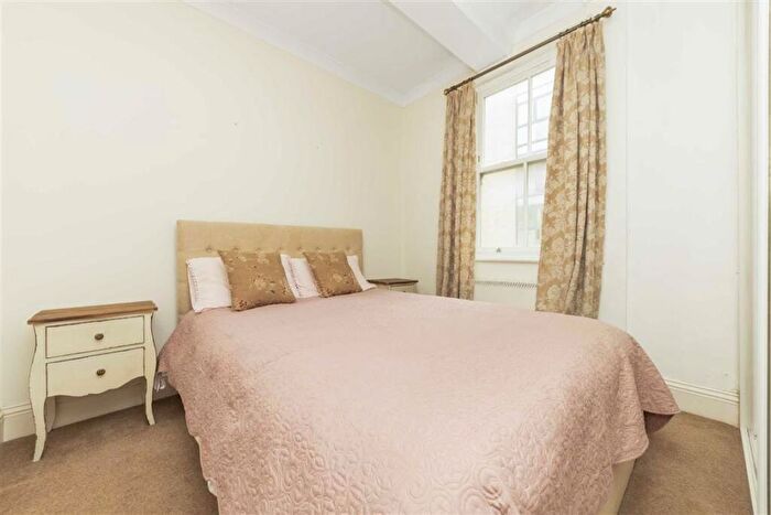 1 Bedroom Flat For Sale In Sidney Street, Sidney Street, E1