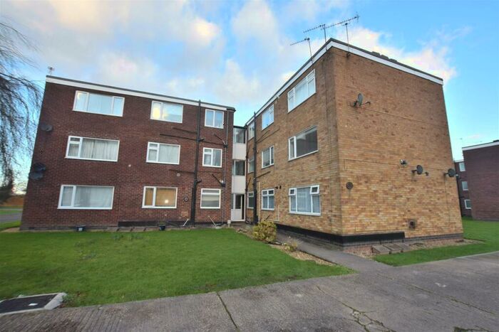 3 Bedroom Flat To Rent In Rose Cottage, Eastern Green, Coventry, CV5