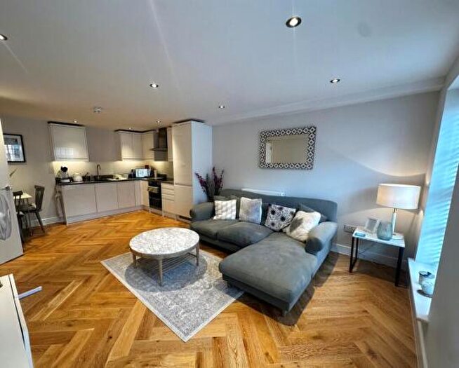 1 Bedroom Flat To Rent In Lower Baxter Street, Bury St. Edmunds, Suffolk, IP33