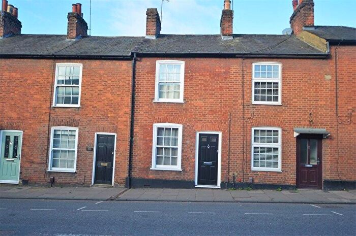 2 Bedroom House To Rent In Holywell Hill, St Albans, AL1