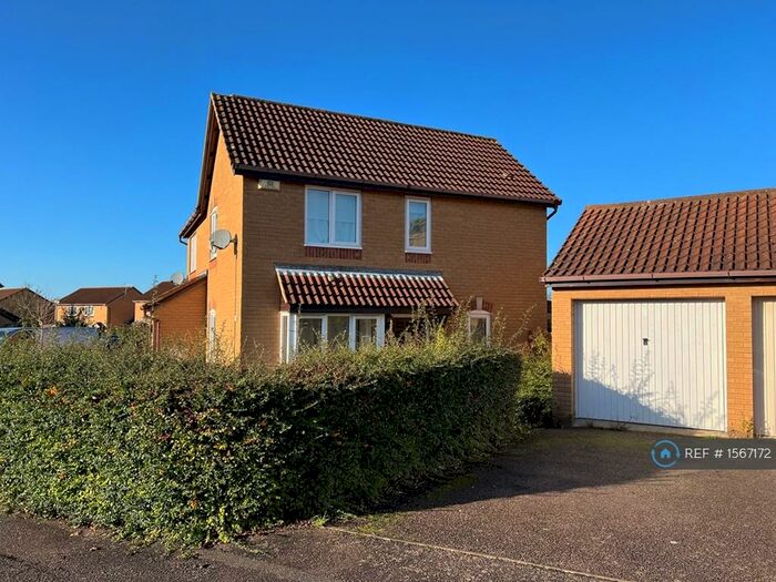 2 Bedroom Semi-Detached House To Rent In Bantock Close, Browns Wood, Milton Keynes, MK7