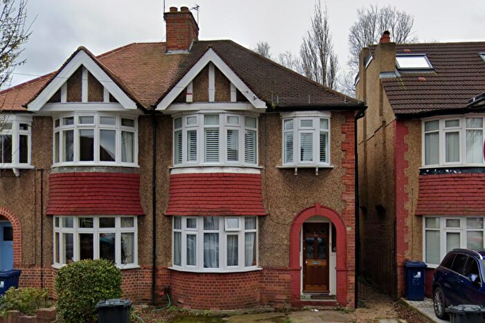 4 Bedroom Semi-Detached House To Rent In Currey Road, Greenford, UB6