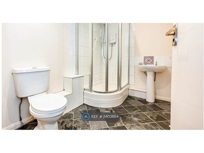 3 Bedroom Bungalow To Rent In Jonathans, Coffee Hall, Milton Keynes, MK6