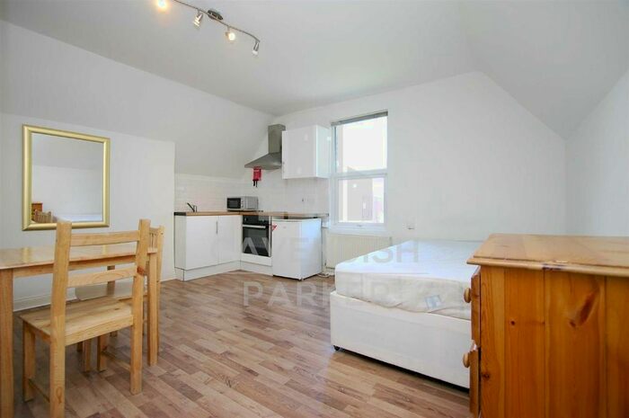 Studio To Rent In Lithos Road, Finchley Road, London, NW3
