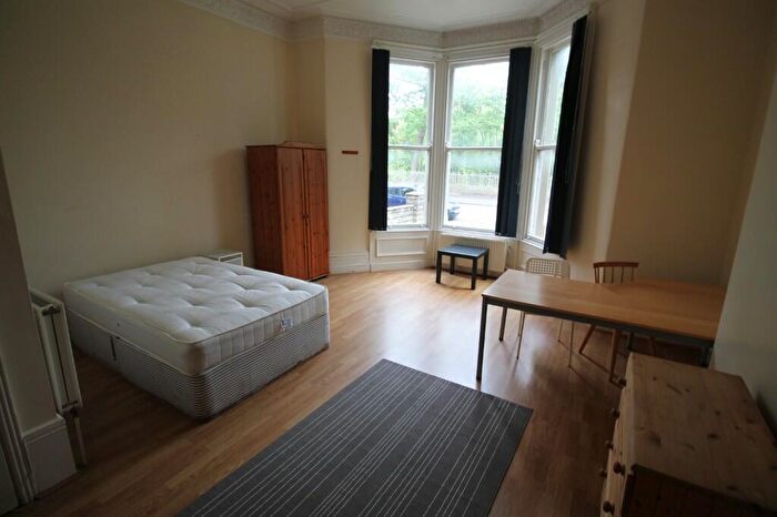 3 Bedroom Flat To Rent In Eslington Terrace, Newcastle Upon Tyne, NE2