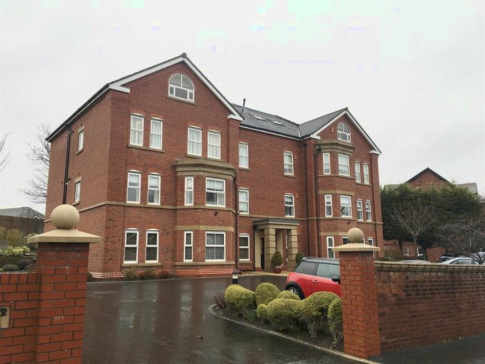 2 Bedroom Flat To Rent In Lancaster Road, Birkdale, Southport, PR8
