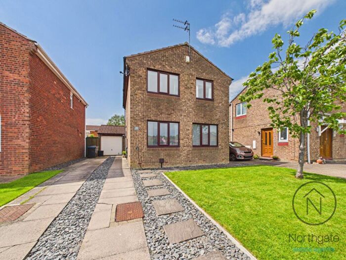 3 Bedroom Detached House For Sale In Brafferton Close, Newton Aycliffe, DL5