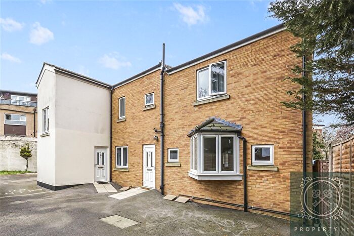 1 Bedroom Flat To Rent In Carlingford Road, London, N15