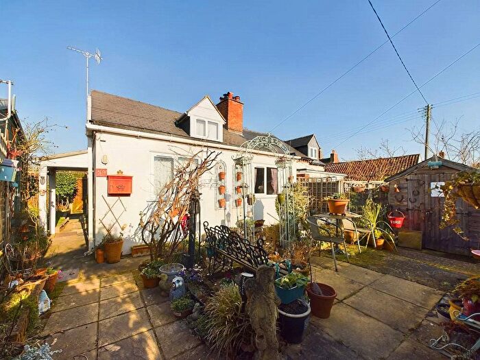 3 Bedroom Semi-Detached House For Sale In Main Road, Kempsey, Worcester, Worcestershire, WR5
