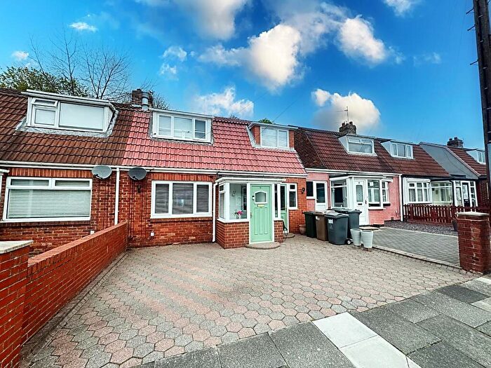 3 Bedroom Semi-Detached House For Sale In Rae Avenue, Kings Estate, NE28