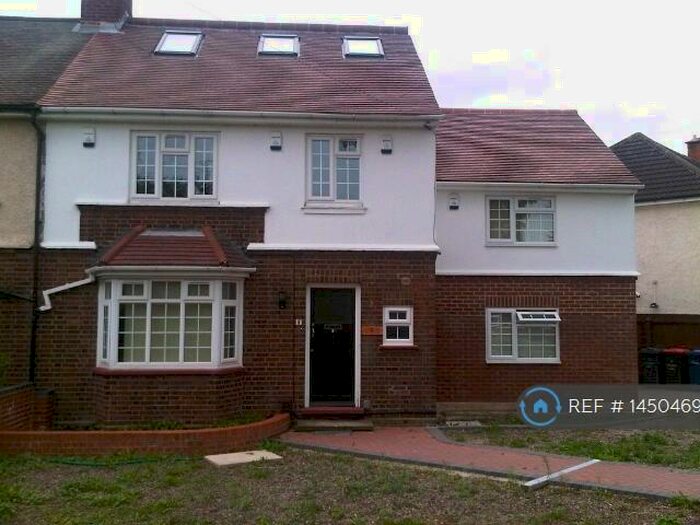 2 Bedroom Flat To Rent In Mowbray Road, Cambridge, CB1