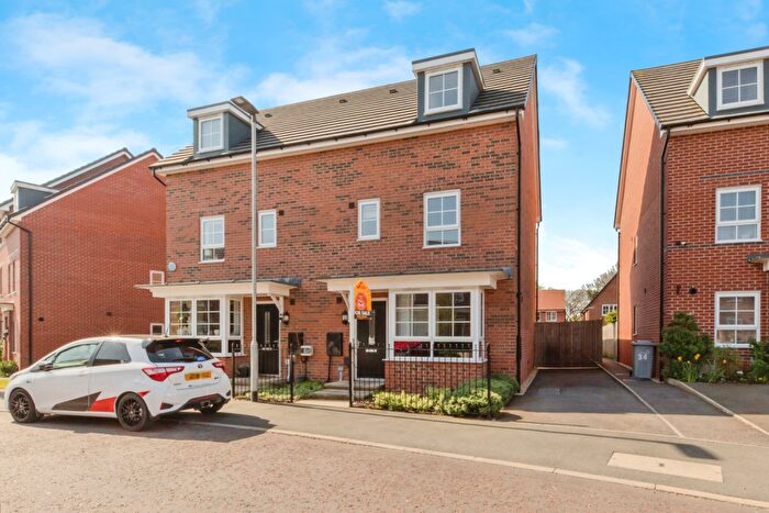 4 Bedroom Semi-Detached House To Rent In Meadow Brown Place, CW11