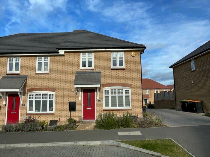 3 Bedroom Terraced House To Rent In Willowsway Road, Wixams, Bedford, MK42