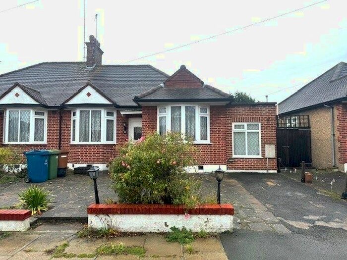 2 Bedroom Bungalow To Rent In Fernbrook Drive, Harrow, HA2