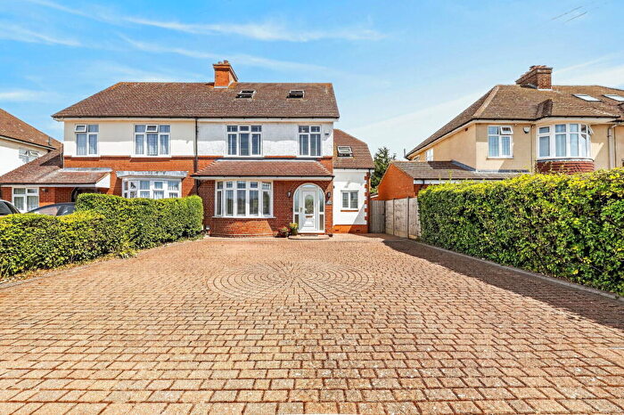 5 Bedroom Semi-Detached House For Sale In Wootton Road, Kempston Rural, MK43