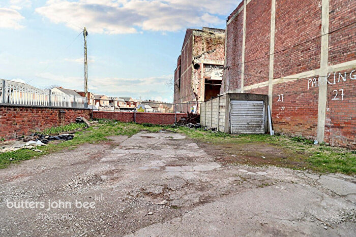 3 Bedroom Terraced House For Sale In Sandon Road, Stafford, ST16