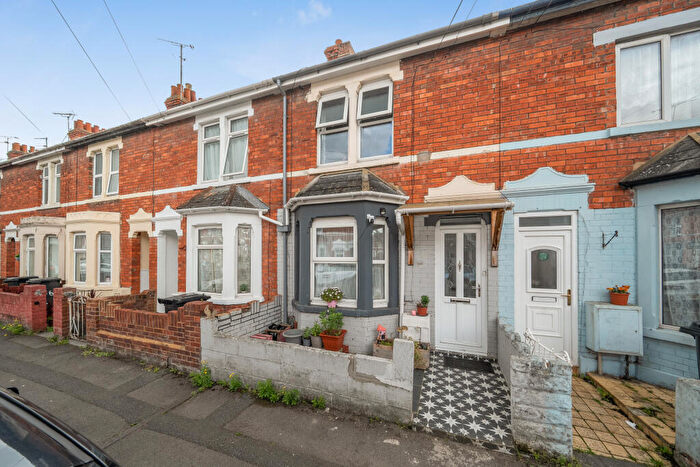 2 Bedroom Terraced House For Sale In Portsmouth Street, Swindon, SN1