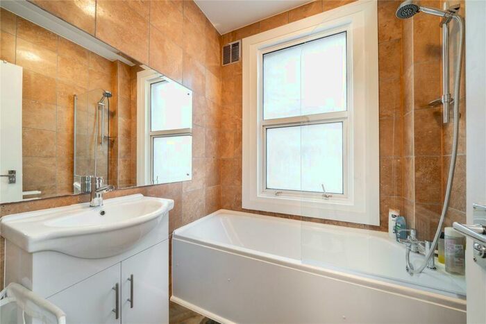 1 Bedroom Flat For Sale In Fordwych Road, Cricklewood, NW2