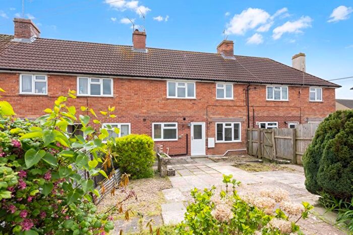 3 Bedroom Terraced House For Sale In South View Road, Milborne Port, DT9