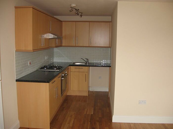2 Bedroom Flat To Rent In Southend Lane, London, SE6