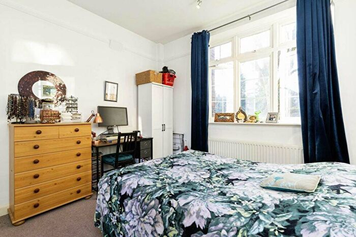 1 Bedroom Flat To Rent In Cleve Road, West Hampstead, NW6