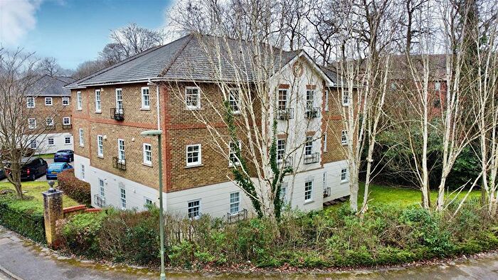 2 Bedroom Flat For Sale In Townside Place, Camberley, GU15
