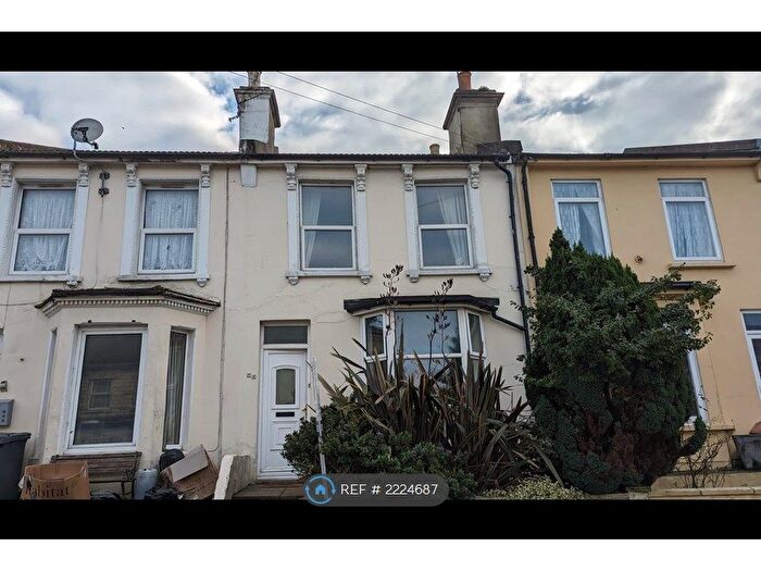 2 Bedroom Terraced House To Rent In St. Georges Road, Hastings, TN34