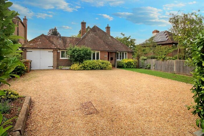 3 Bedroom Detached House To Rent In St. Omer Road, Guildford, GU1