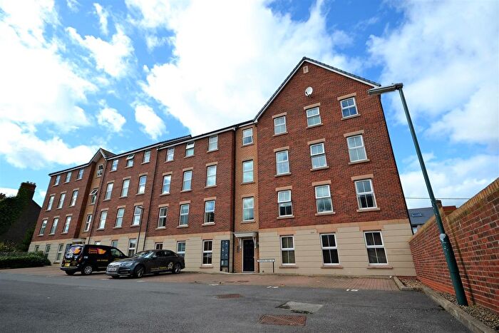 2 Bedroom Flat To Rent In Meadow Rise, Meadowfield, Durham, DH7