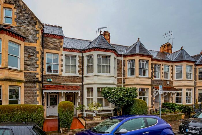 2 Bedroom Flat To Rent In Berthwin Street, Pontcanna, Cardiff, CF11