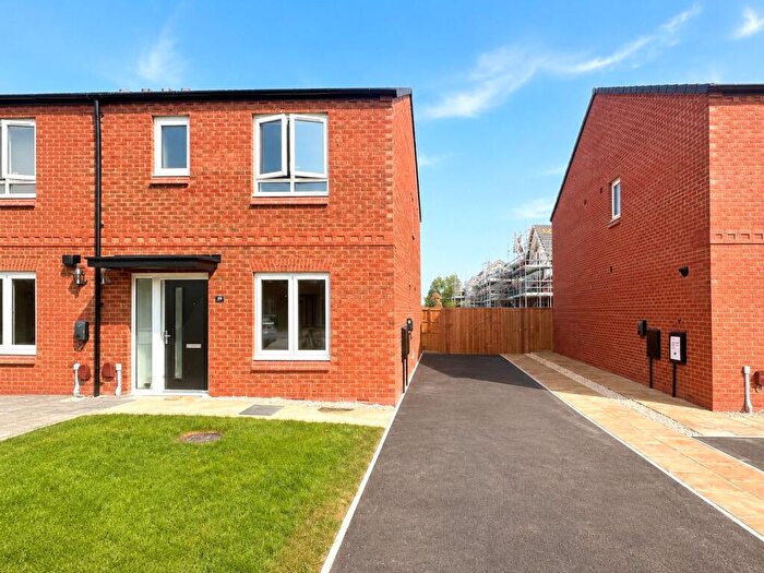 3 Bedroom Semi-Detached House To Rent In Chariot Drive, Chester, Cheshire, CH4