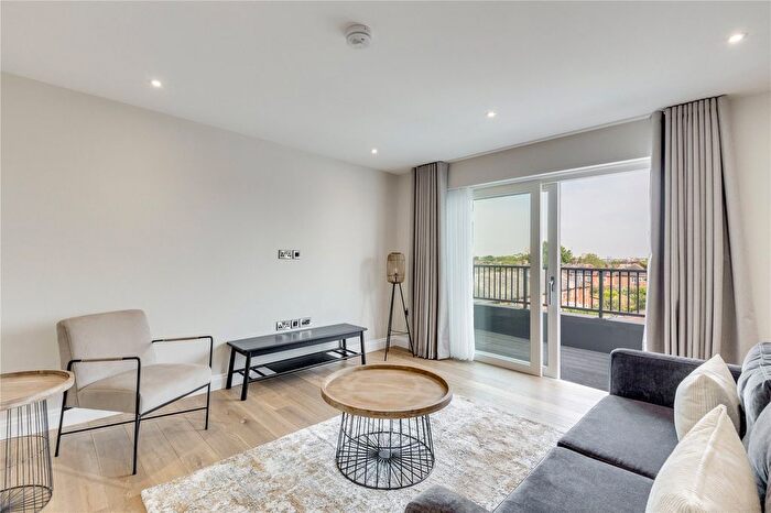 2 Bedroom Flat To Rent In Purley Avenue, London, NW2