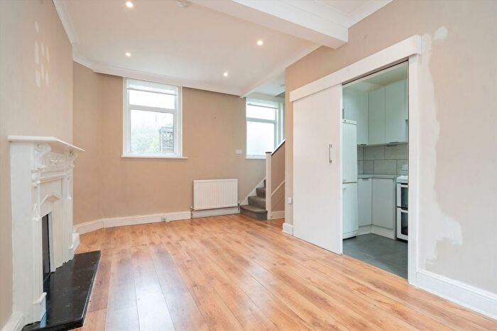 2 Bedroom Property To Rent In Napier Place, Holland Park, W14
