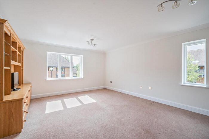2 Bedroom Retirement Property For Sale In The Fairways, Mayford Grange, Woking, GU22