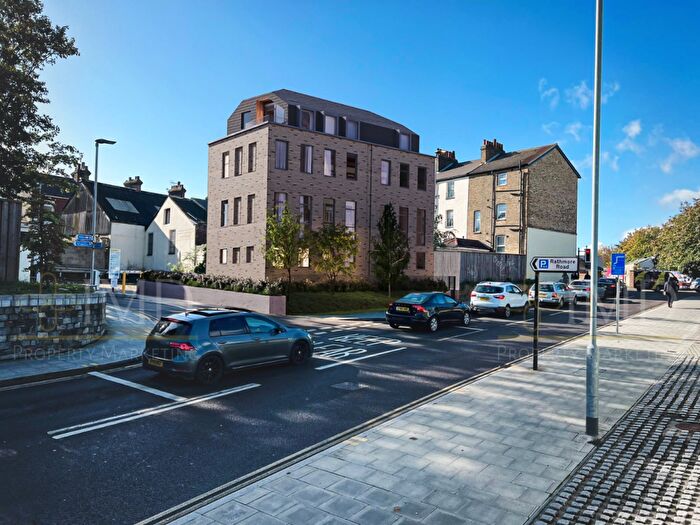 1 Bedroom Apartment To Rent In Emerald House, Rathmore Road, Gravesend, Kent, DA11