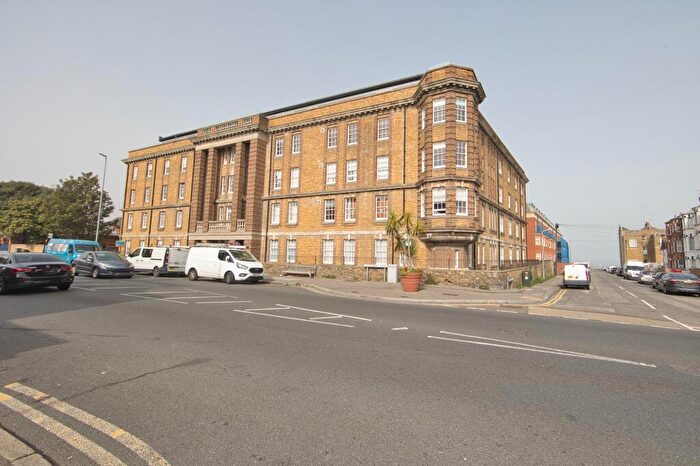 2 Bedroom Flat For Sale In Canterbury Road, Margate, CT9
