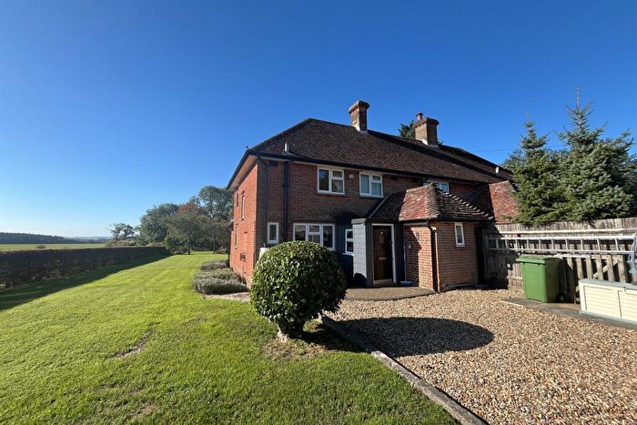 2 Bedroom Cottage To Rent In Farleigh Wallop, Basingstoke, RG25