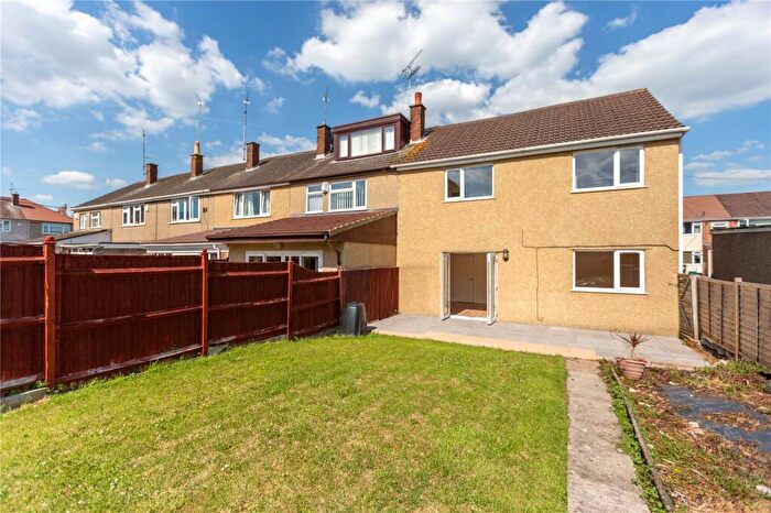 3 Bedroom Semi Detached House To Rent In Kingsholme Road, Kingswood, Bristol, BS15